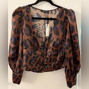 Puff sleeve cropped blouse